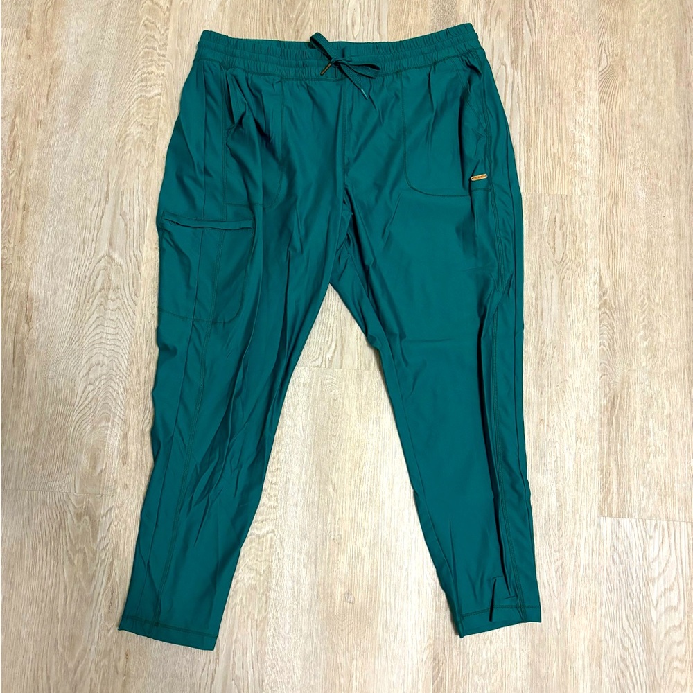 Cherokee Form Scrub Pants (NWOT!)